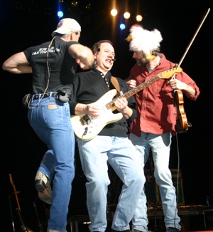 Performers on stage at a Valentines for Veterans Concert Performers on stage at a Valentines for Veterans Concert